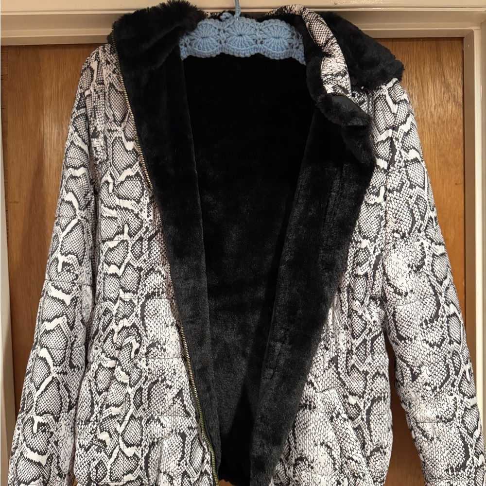 Fashion Nova Black and White Puffer Jacket with Snake Print